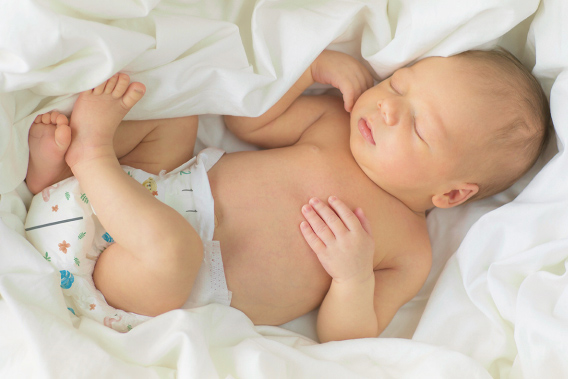 Why_Huggies_image-1_568x379